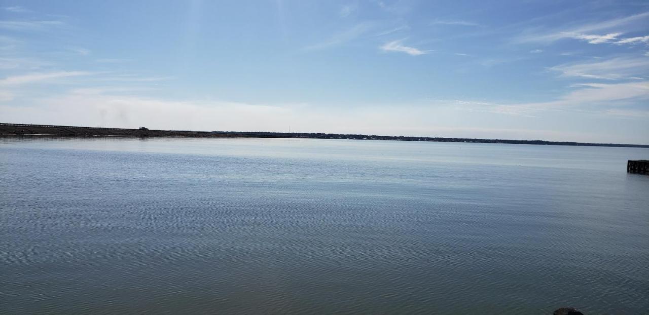 Tesla'S Lake Escape Onalaska Exterior foto